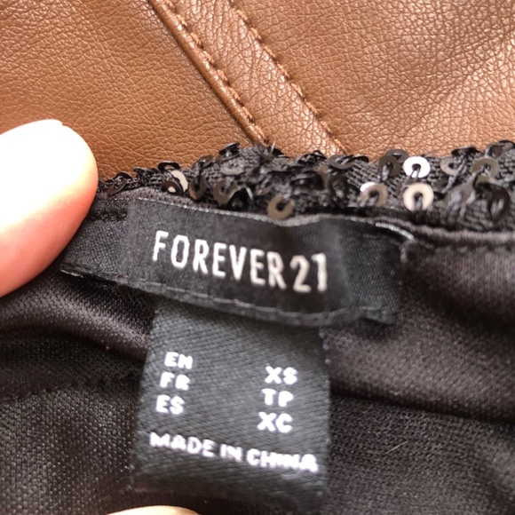 Forever 21 size exsmall black sequinned pants, wide bell bottoms, elastic waist - Picture 3 of 8